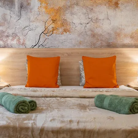 Holidays & Βουδαπέστη