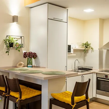 Διαμέρισμα Holidays & *