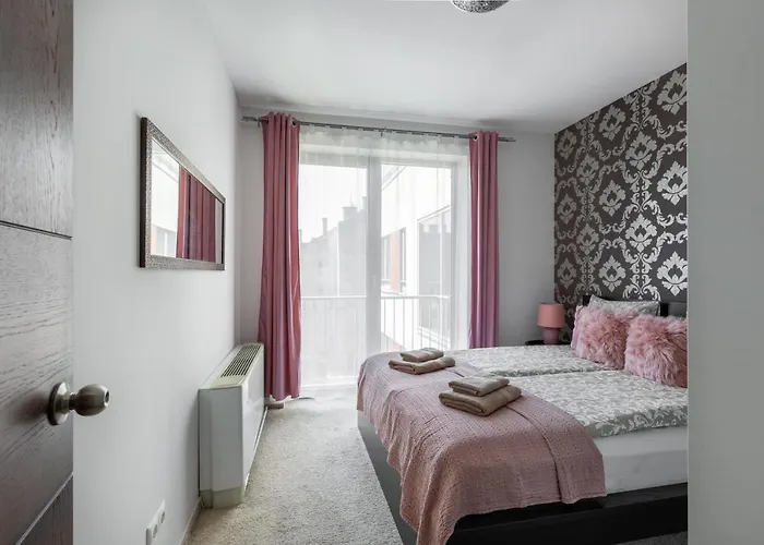 Holidays & * Budapest