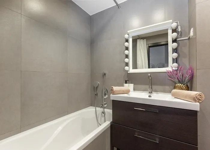 Holidays & * Budapest