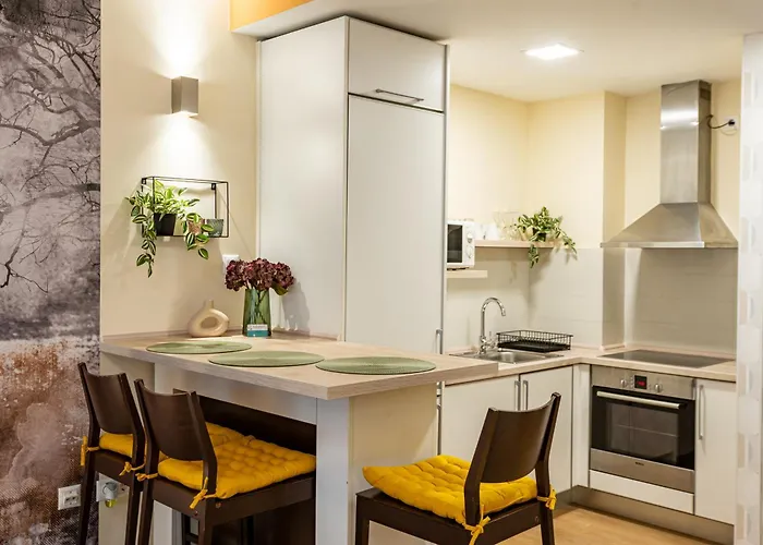 Appartement Holidays & *