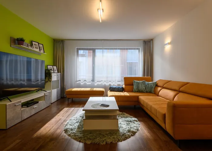 Holidays & * Budapest